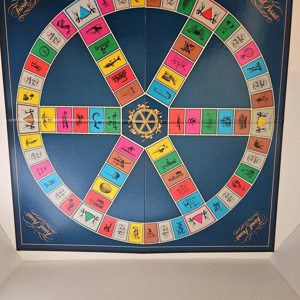 Trivial Pursuit genus addition *missing pieces see‎ photos*